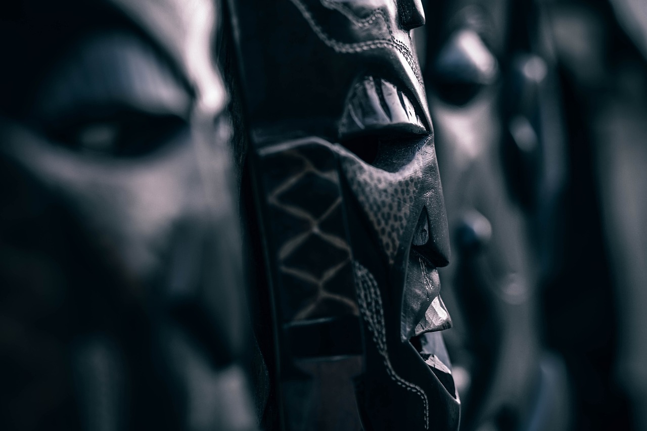 Mask - free online jigsaw puzzle photo
