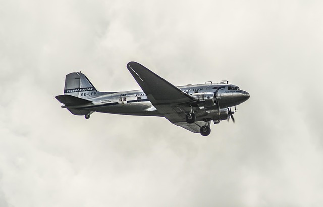 Dc-3, El Plano, Volador