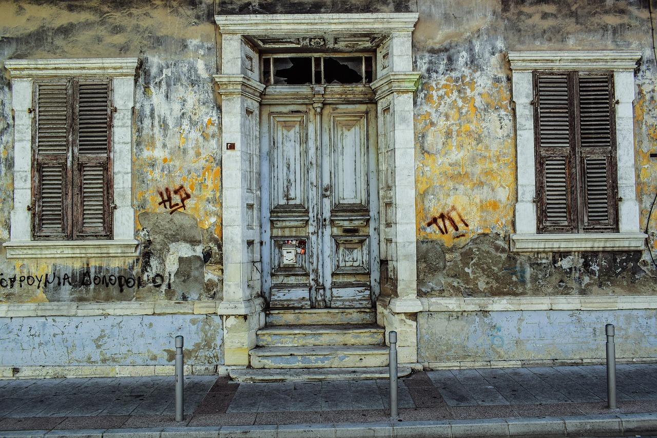 Old House - free online jigsaw puzzle photo