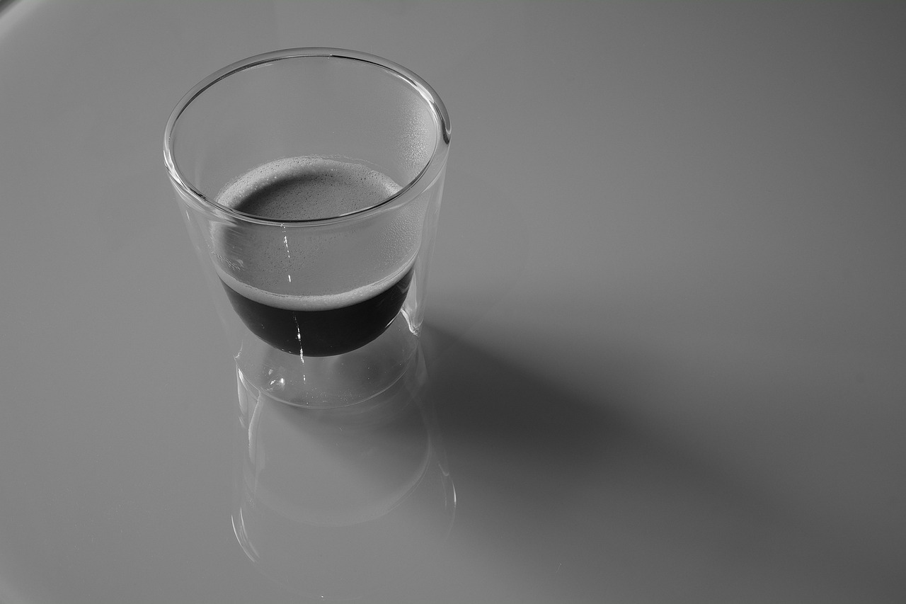 Shot Glass - free online jigsaw puzzle photo