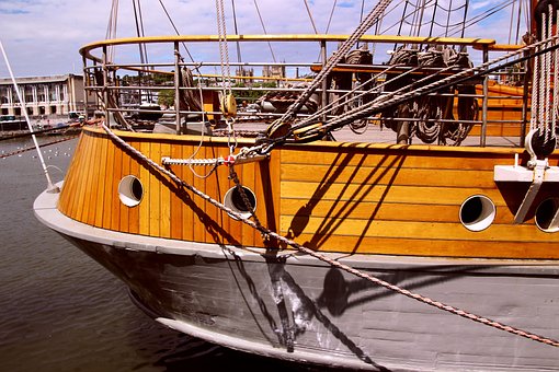 Free Boat Stern photo and picture