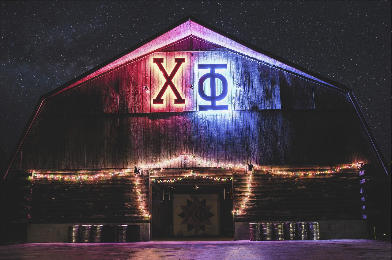 Barn - free online jigsaw puzzle photo