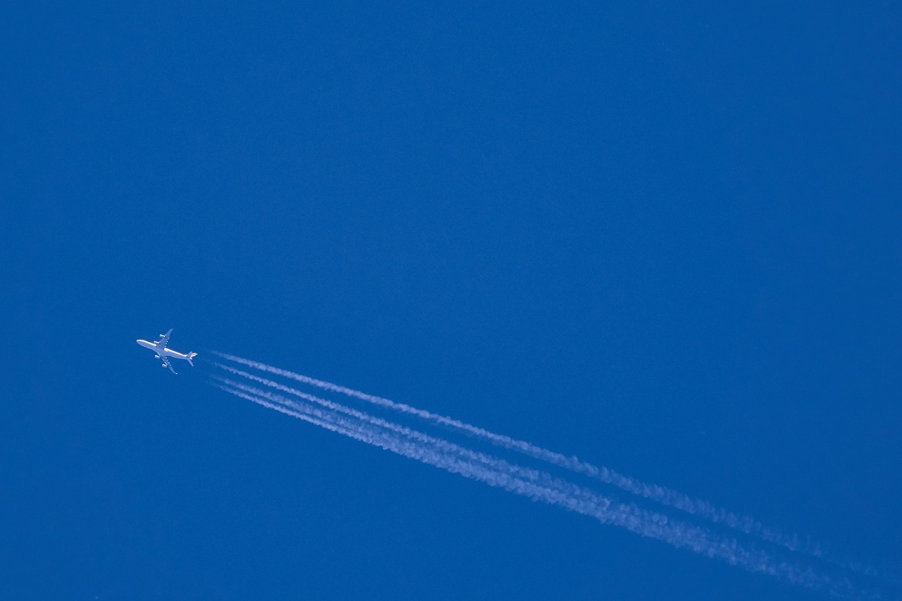 Plane - free online jigsaw puzzle photo