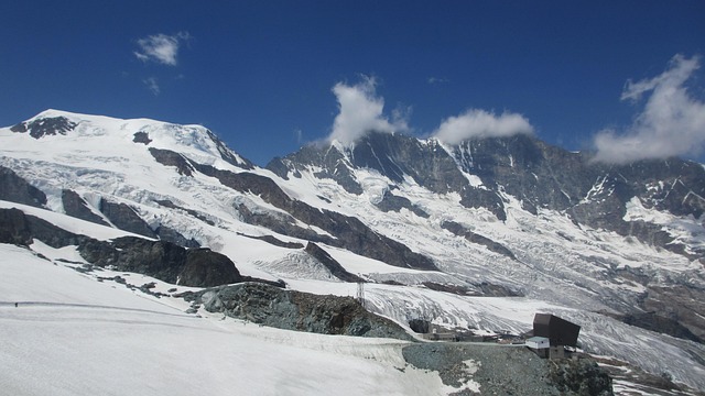 Free Saas-Fee Valais photo and picture