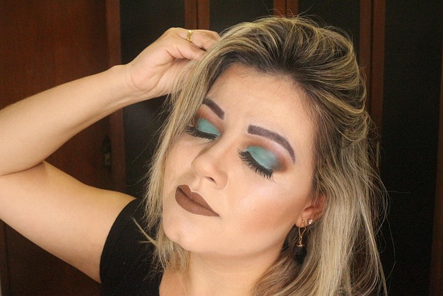 Free Makeup Make-Up photo and picture