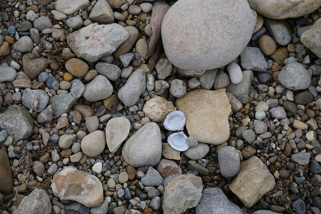 Free Rocks 4K Wallpaper 1920X1080 photo and picture