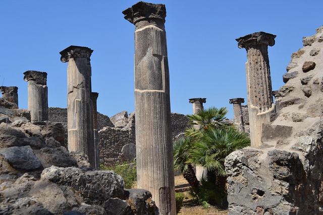 Free Columns Italy photo and picture