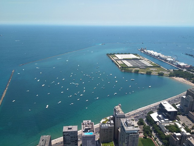 Free Chicago Navy Pier photo and picture