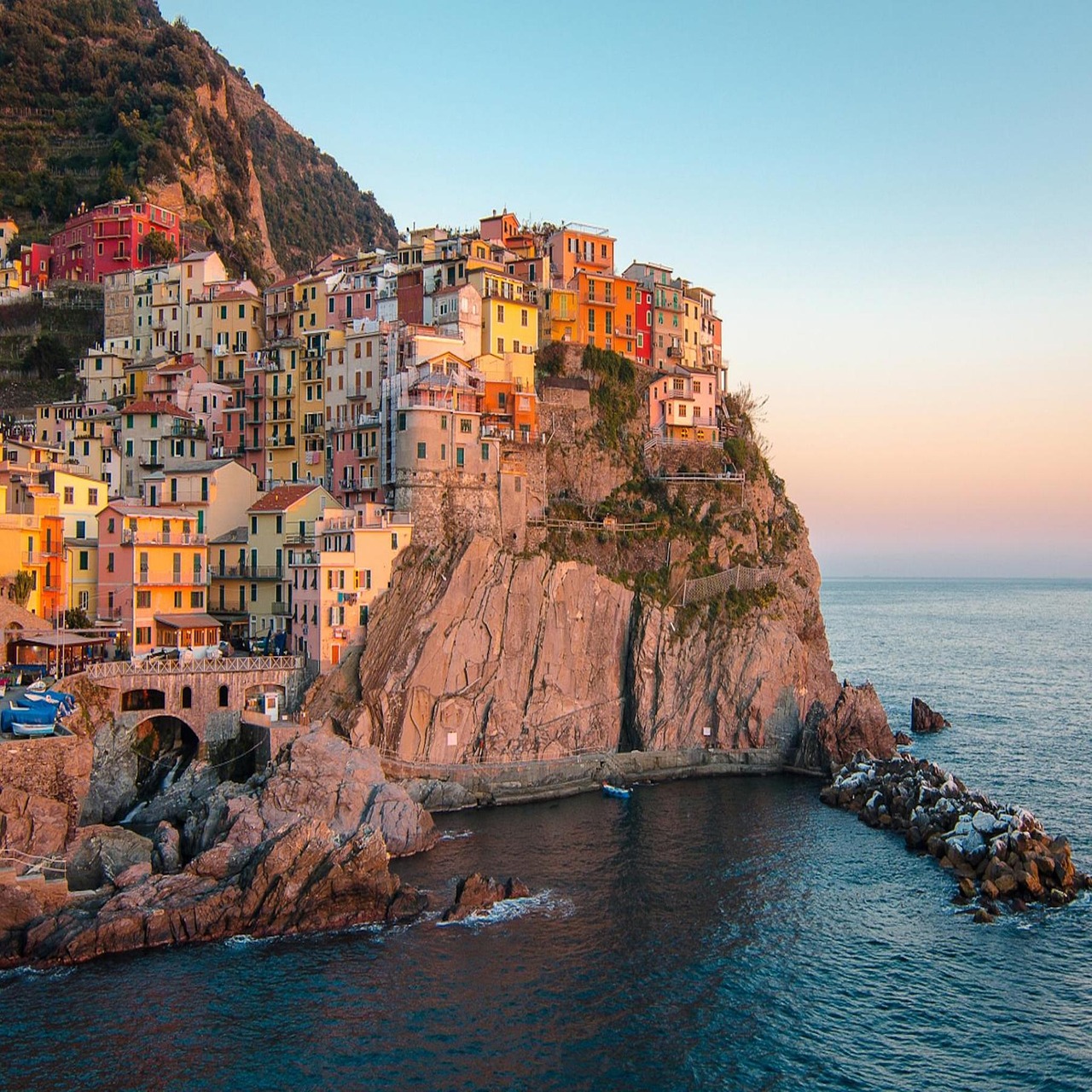 4 000 Free La Terre Svg Cinque Terre Images Pixabay