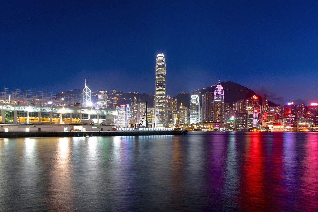 Night Scenery - free online jigsaw puzzle photo