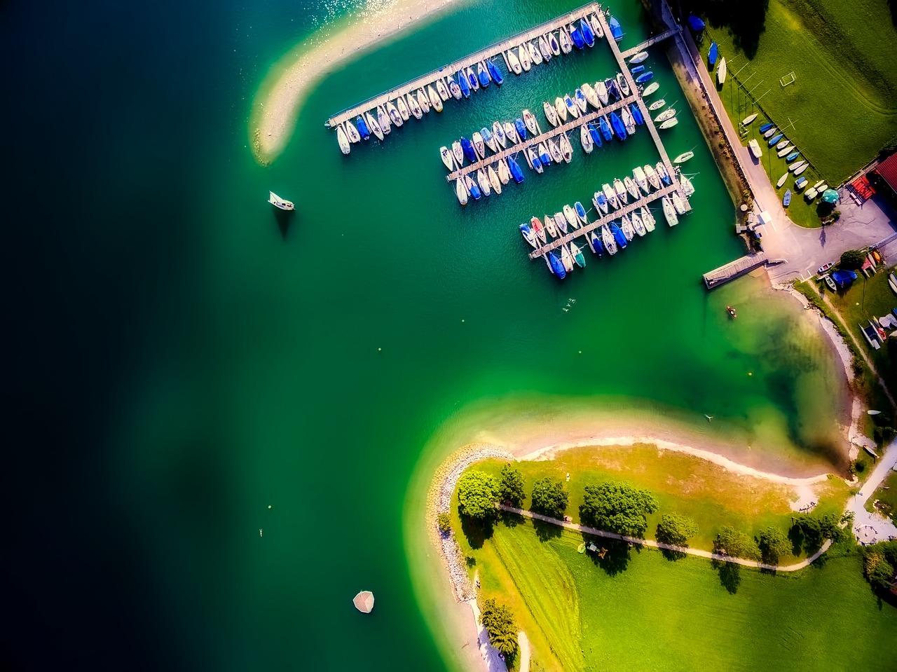 Marina - free online jigsaw puzzle photo