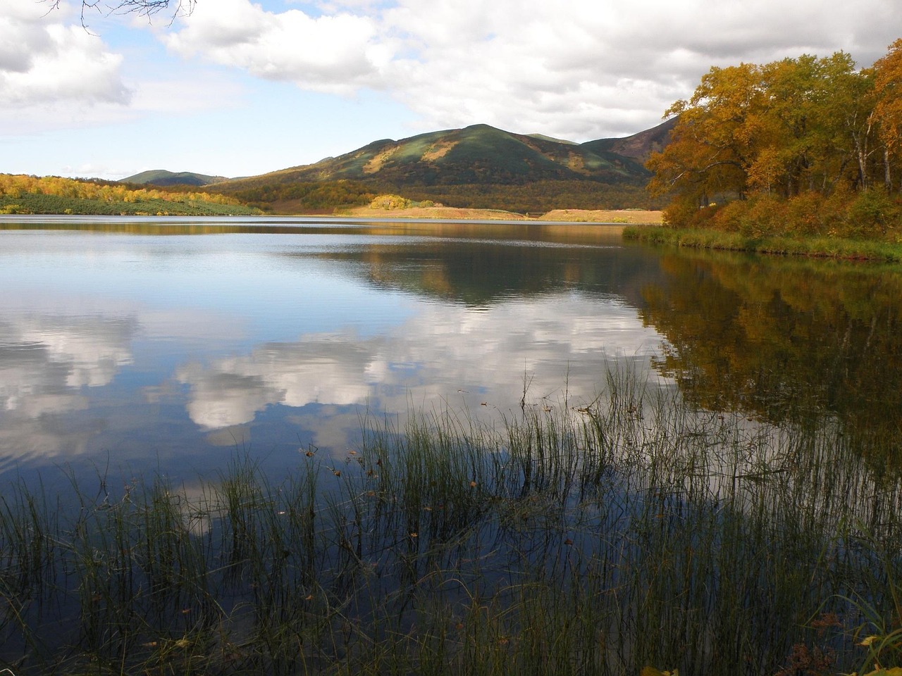 Lake - free online jigsaw puzzle photo