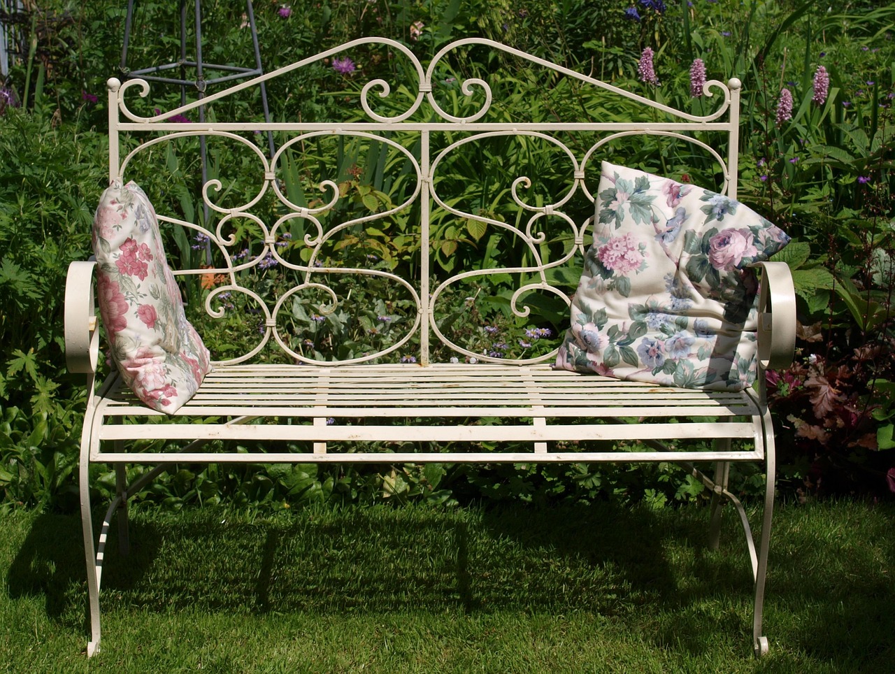 Bench - free online jigsaw puzzle photo