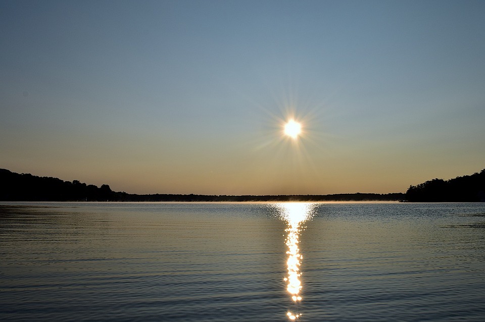 sunrise-2687322_960_720.jpg