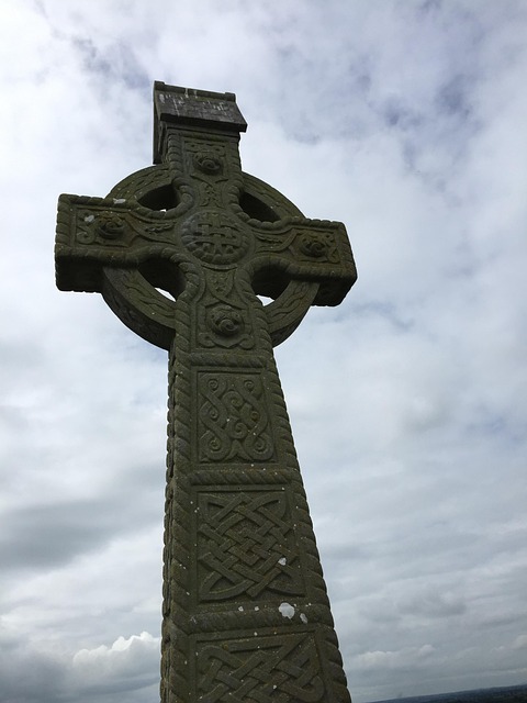 Download free HD stock image of Cross Stone Free Cross Stone photo and picture