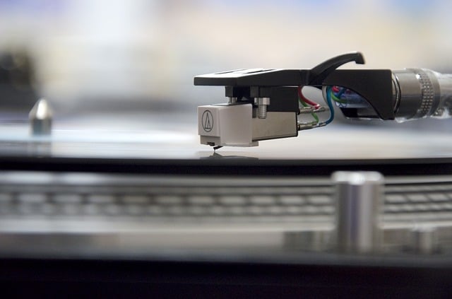 Free turntable pickups vinyl record illustration