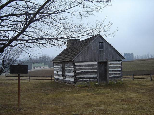 Free Cabin Lancaster photo and picture