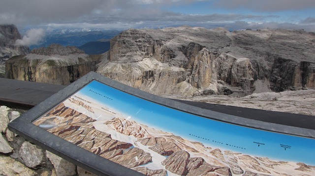 Free Dolomites Sass Pordoi photo and picture