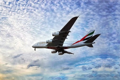 Free Emirates Airlines photo and picture