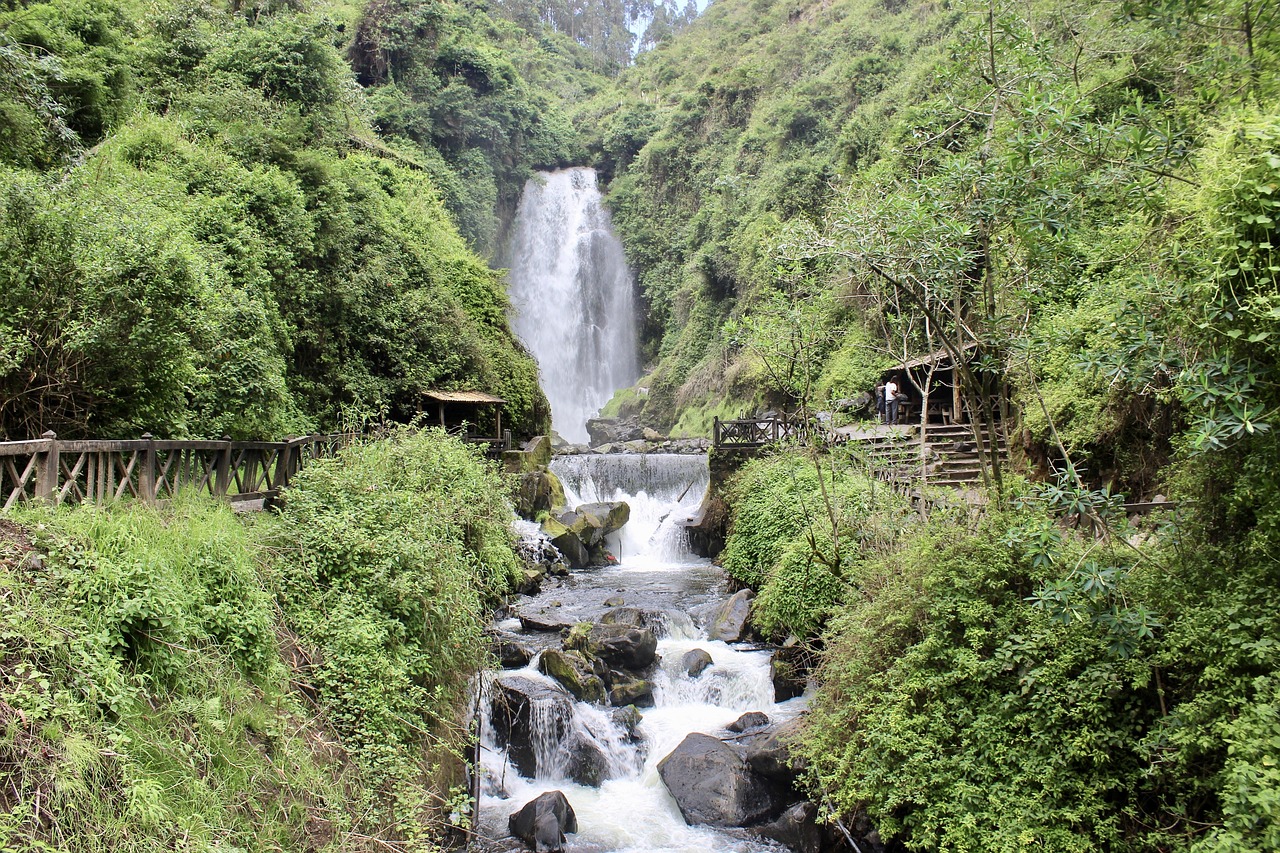 Waterfall - free online jigsaw puzzle photo