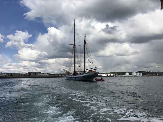 Free Plymouth Harbour photo and picture