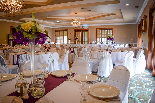 Tables, ballroom, dinner and brown dinner — photo by munchiesMD