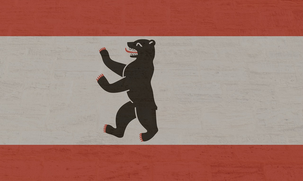 landesflagge-berlin-berliner-b-ren-kostenloses-foto-auf-pixabay-pixabay