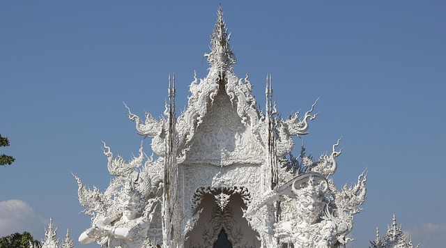 Free Measure Wat Rong Khun photo and picture