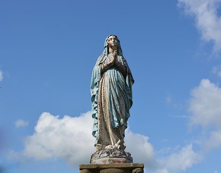 Bức Tượng Thánh Nữ Đồng Trinh, Mary