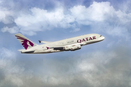 Free Qatar Airline photo and picture