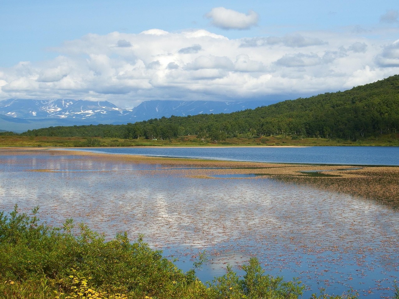 Lake - free online jigsaw puzzle photo