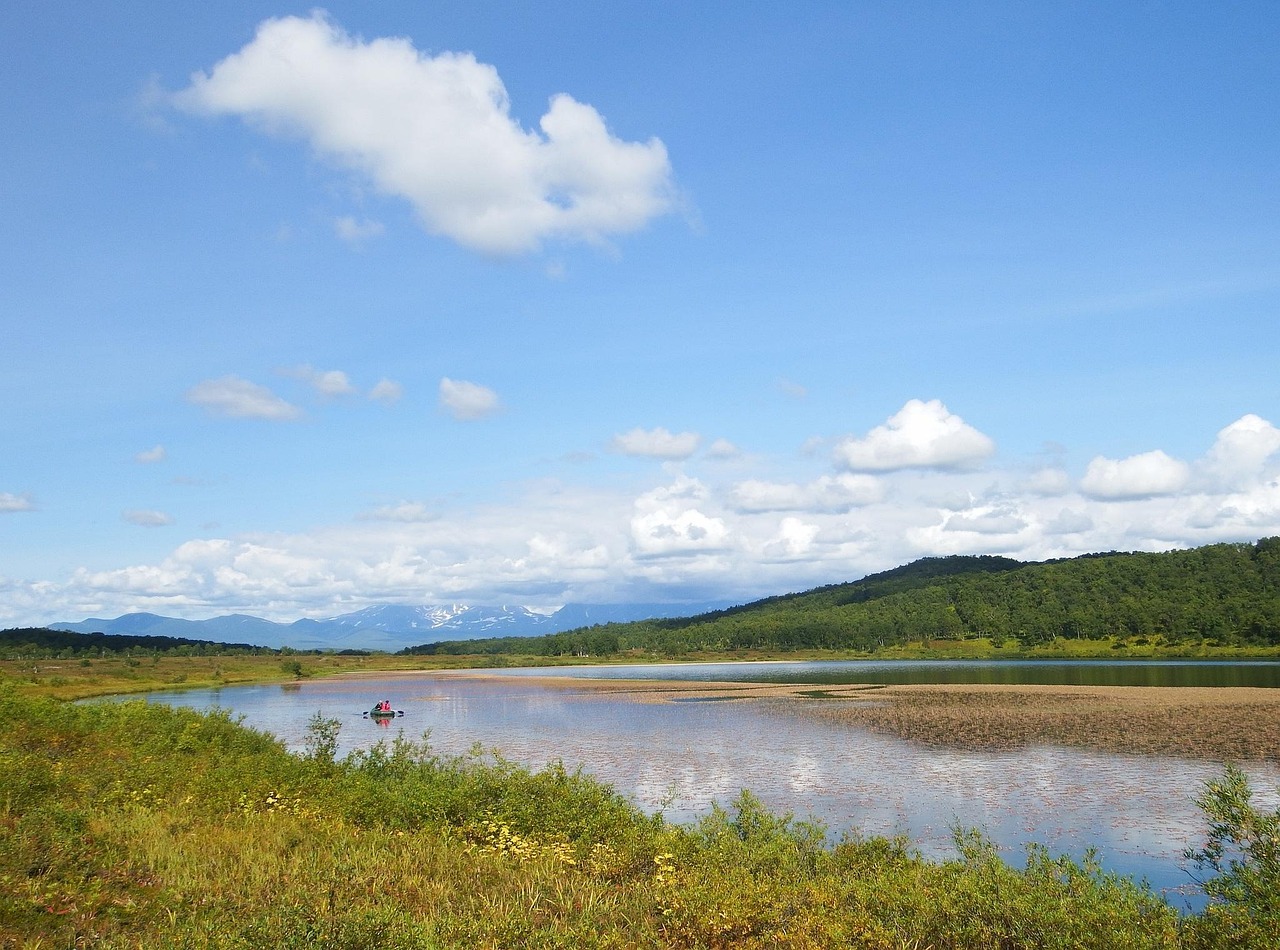 Lake - free online jigsaw puzzle photo