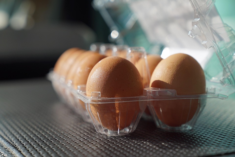 Los Huevos, Los Huevos En Una Bandeja, Supermercado