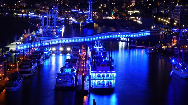 Blå Havn, Hamburg, Havn, Skibe