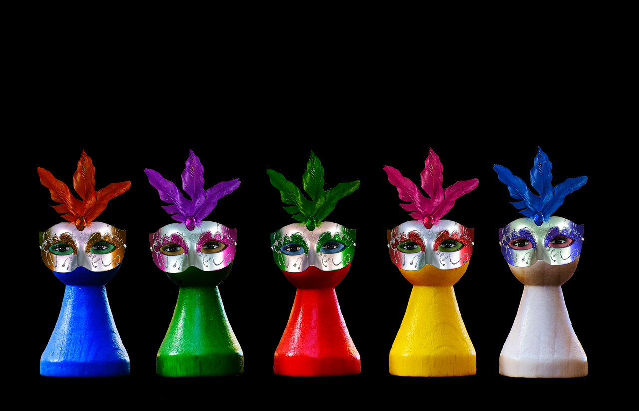 Masks - free online jigsaw puzzle photo