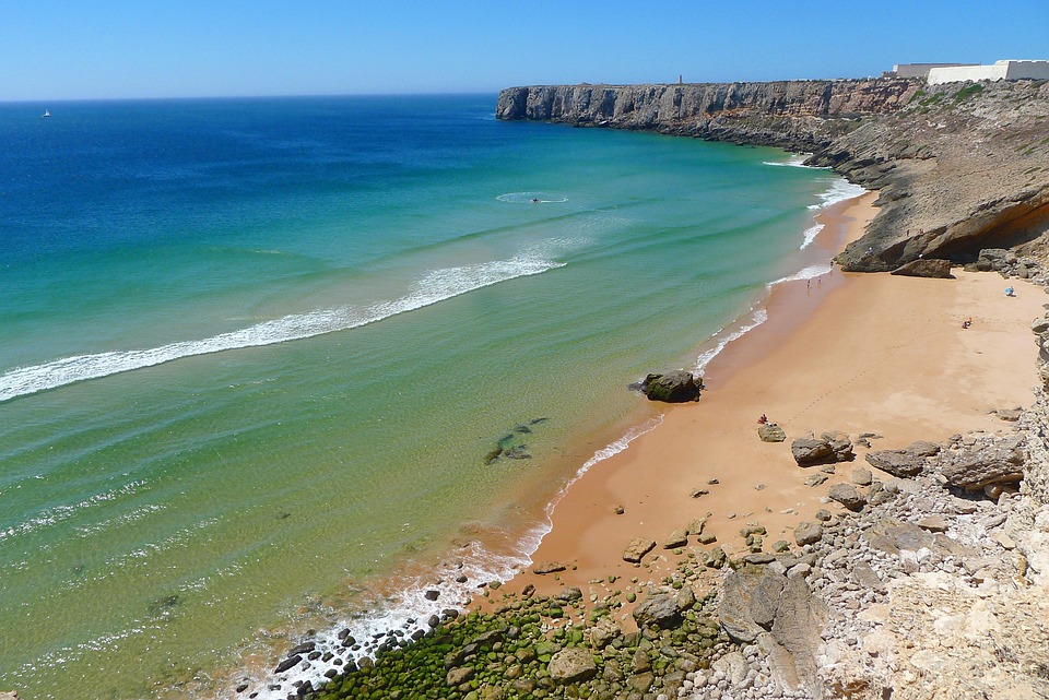 From Water Parks to Zoos: Family Fun Awaits in the Algarve