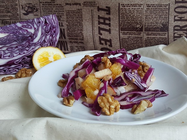 Rotkohl, Orangen, Salat, Apfel, Bananen