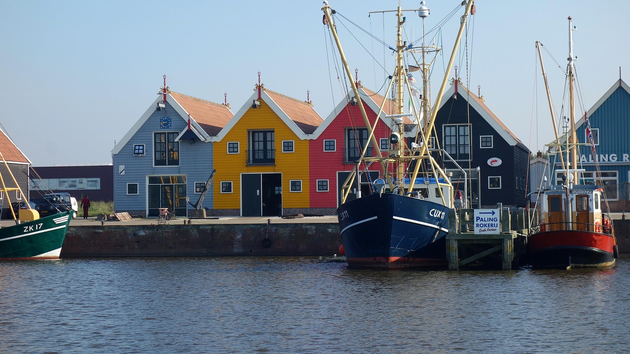 Cottages - free online jigsaw puzzle photo