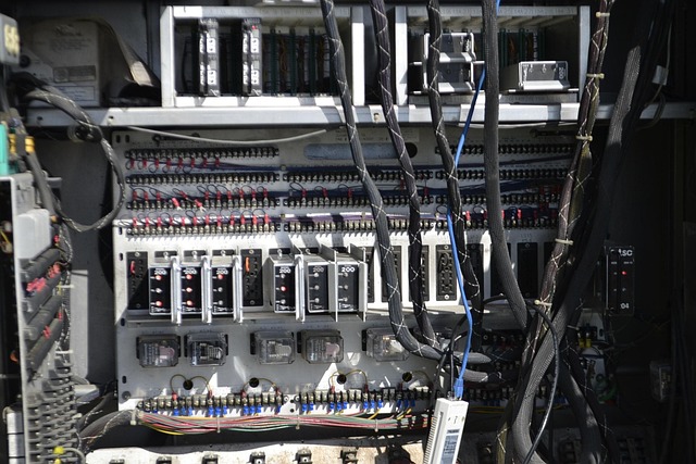 Download free HD stock image of Traffic Signal Control Board Computer Free Traffic Signal Control Board Computer photo and picture