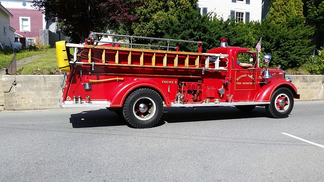 200+ Free Firetruck & Firefighter Images - Pixabay