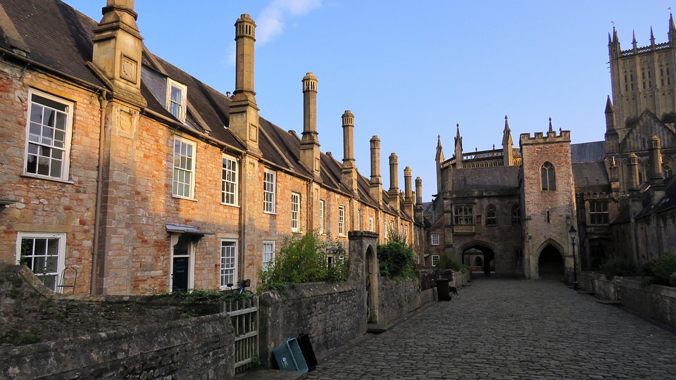 Key Factors When Choosing Accommodation in the UK