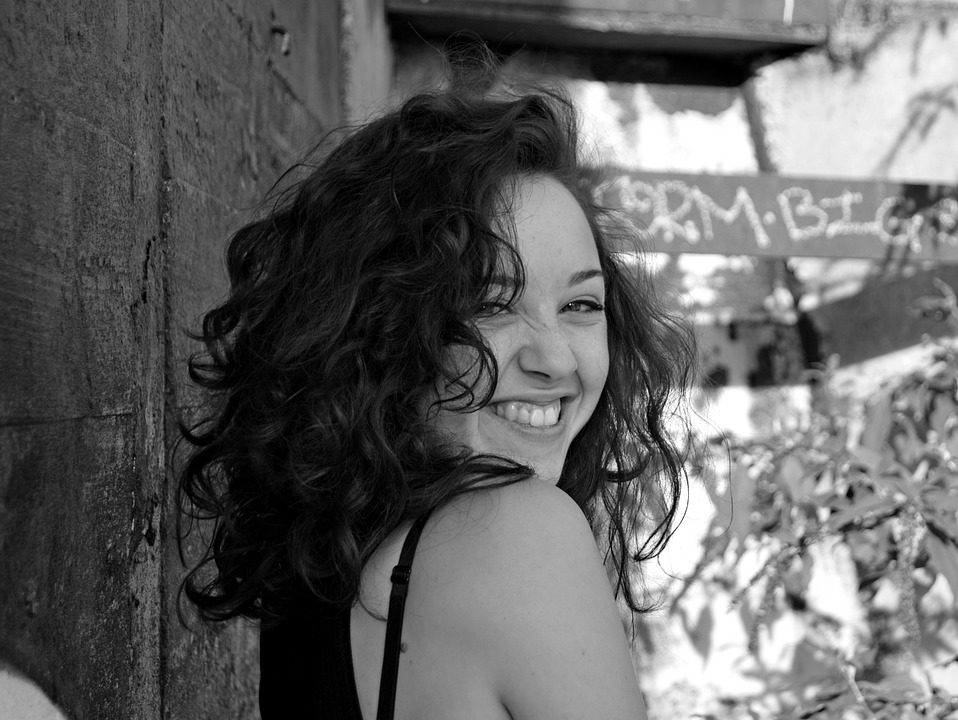 Smile Flicka Rustik Kort - Gratis foto på Pixabay