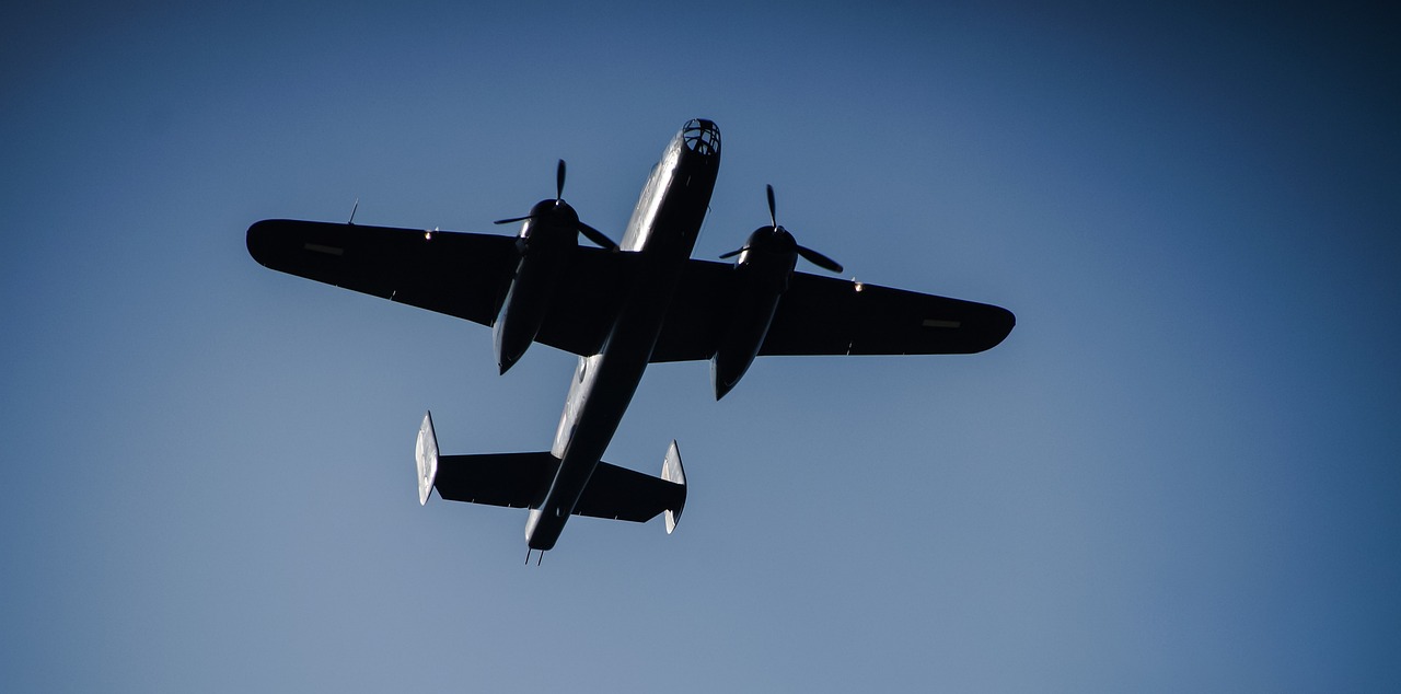 Plane - free online jigsaw puzzle photo