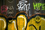 graffiti, door, rings