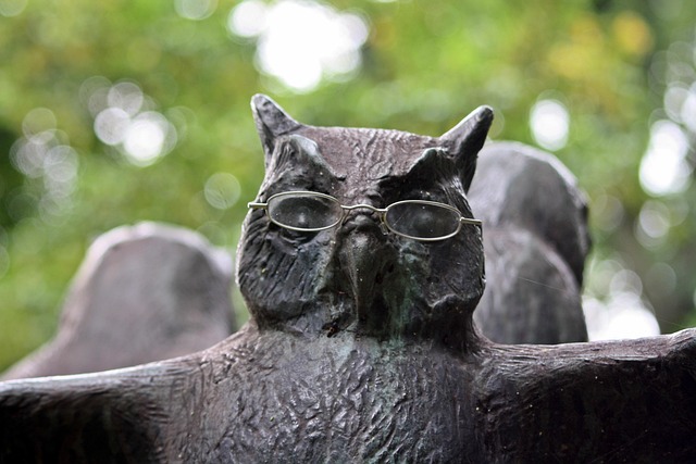 Free Owl Sculpture photo and picture