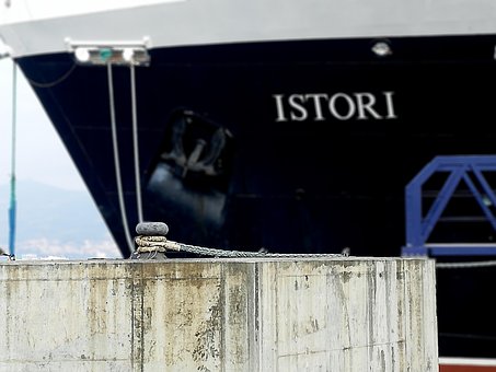 Free Boat Transport photo and picture