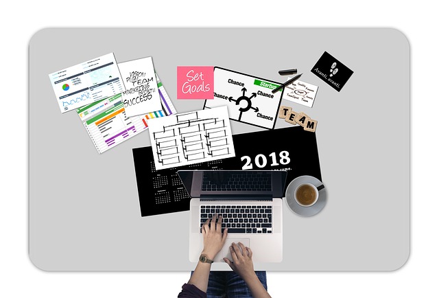 Free laptop hands planning illustration