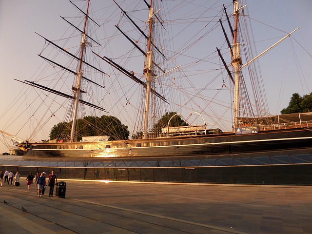Free Ship Boat photo and picture