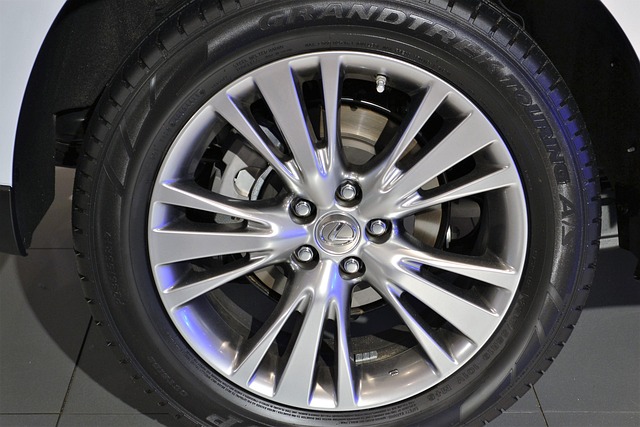 Free Lexus Wheel Base Tire photo and picture