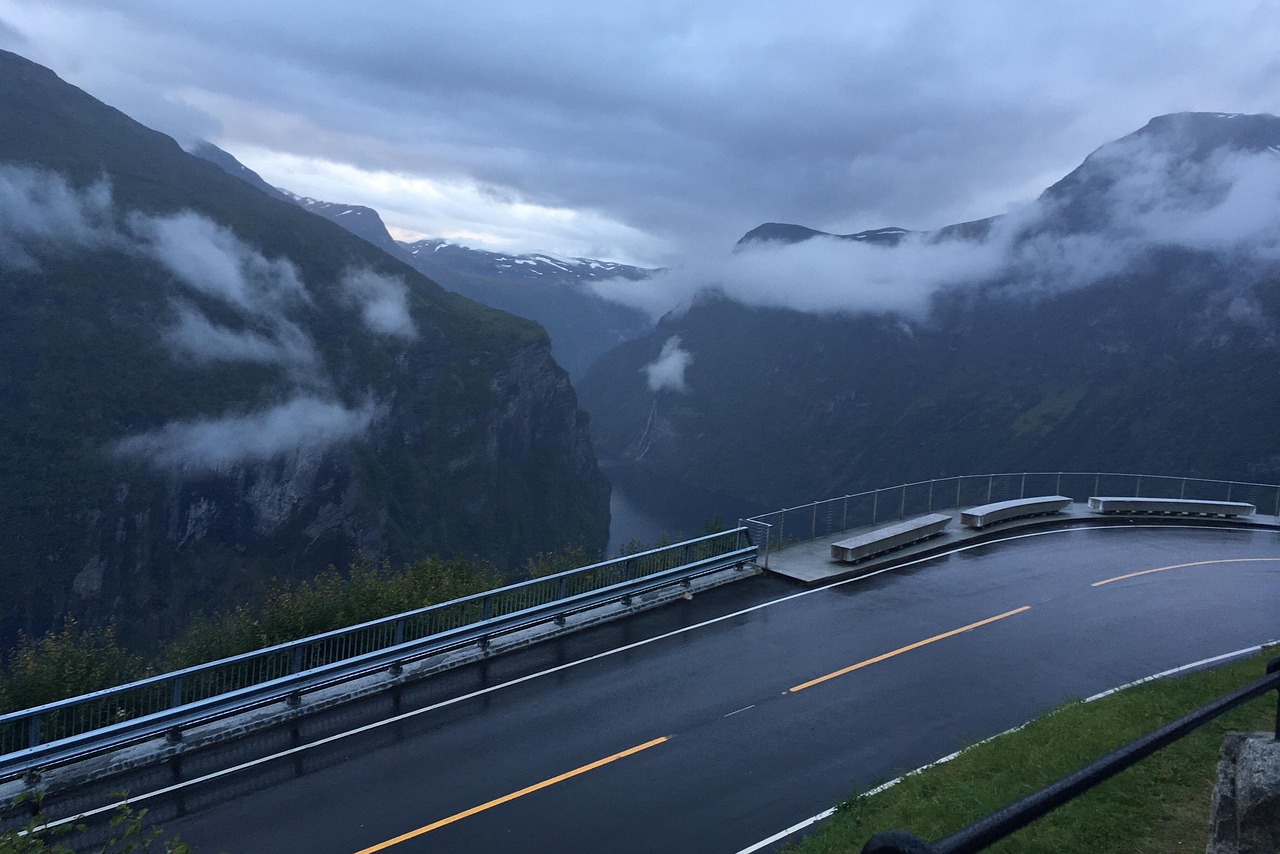 自駕西安攻略，體驗(yàn)獨(dú)特風(fēng)景的完美旅程